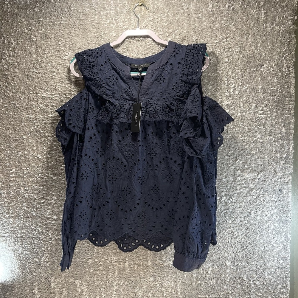 Romeo & Juliet Couture Navy Eyelet Cold Shoulder Long Sleeve Top L Preppy NWT